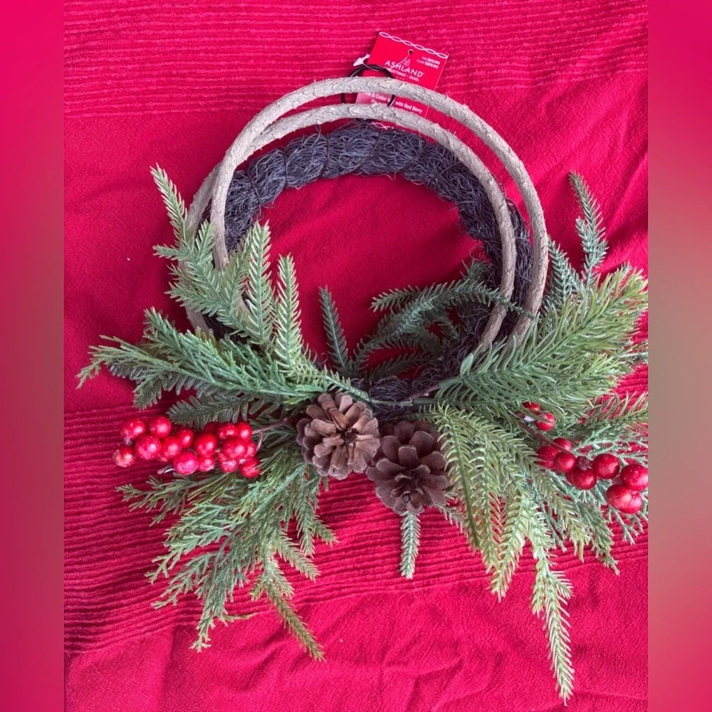 NWT set of 5 faux pine & cedar mix with red berry Christmas wreaths bundle
